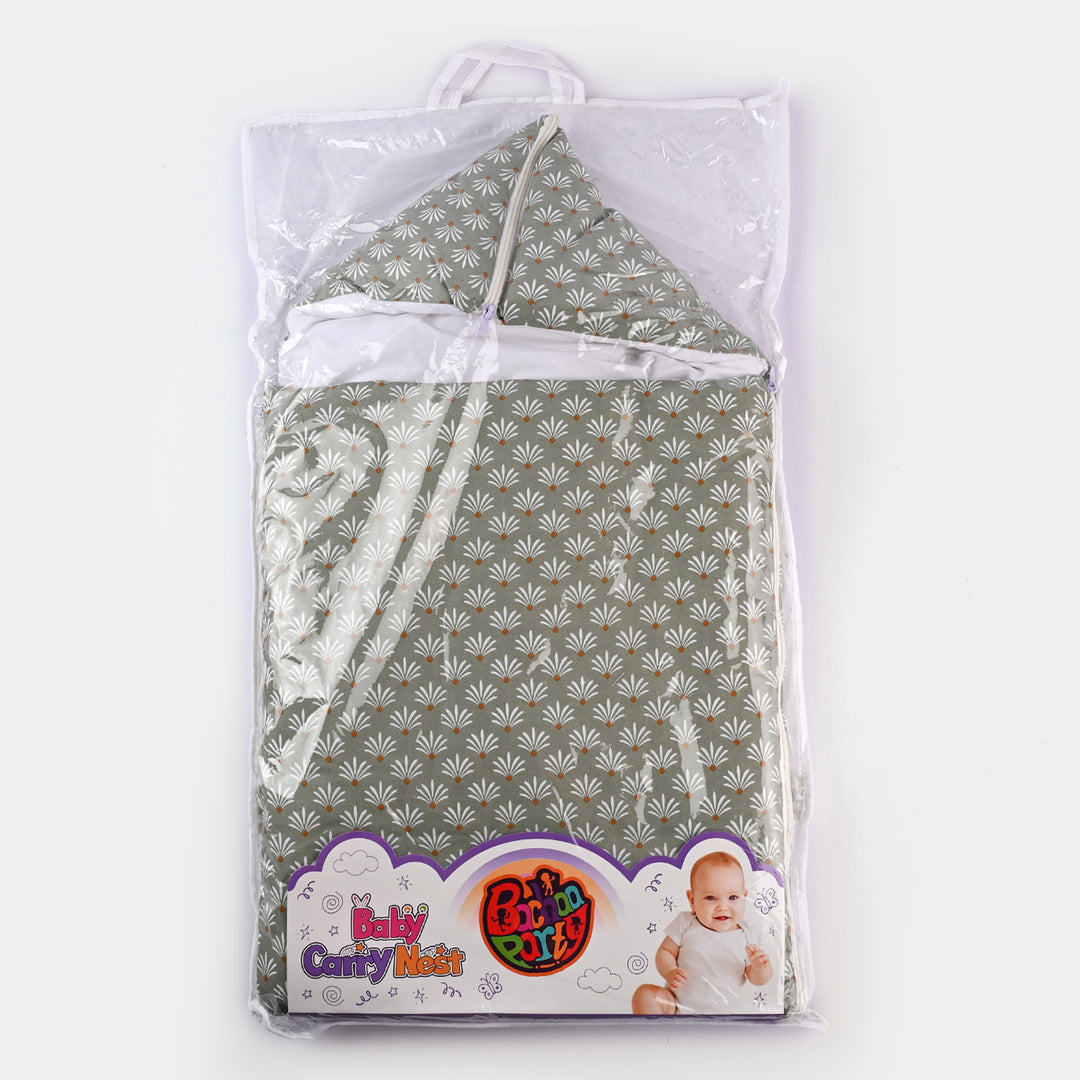 Hooded Carry Nest Printed | 0M+