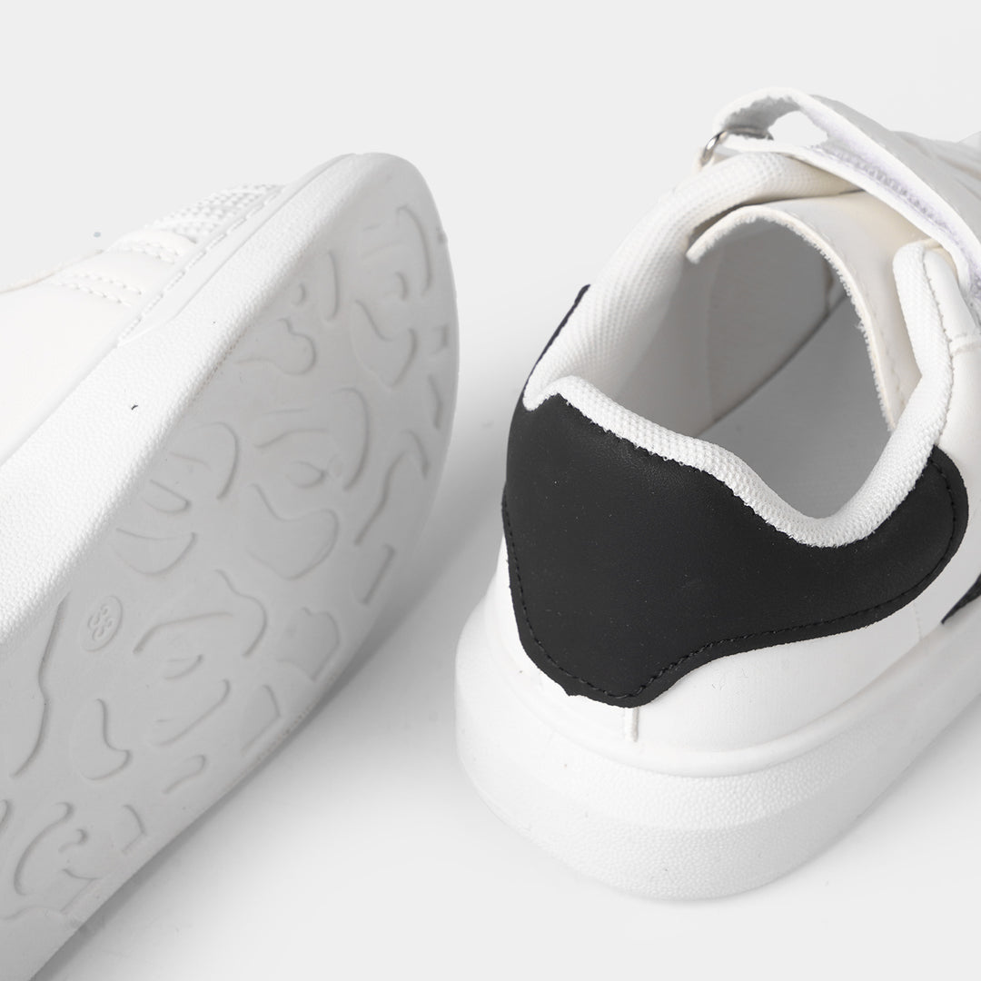 Boys Sneaker B09-White