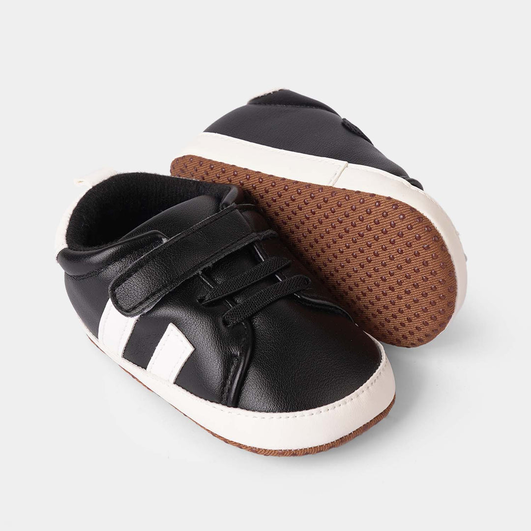 Boys Shoes D160-BLACK