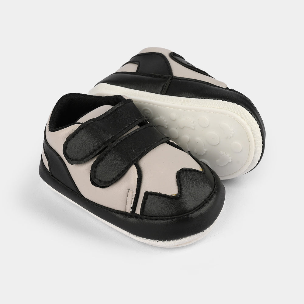 Boys Shoes  222-21 - Black/Grey