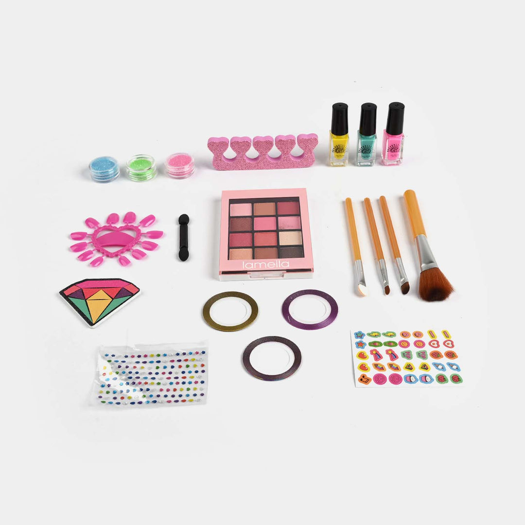 Deluxe Nail Art Salon Set – Kids Makeup & Nail Art Kit