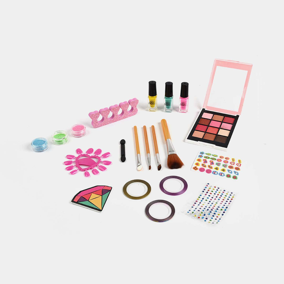 Deluxe Nail Art Salon Set – Kids Makeup & Nail Art Kit